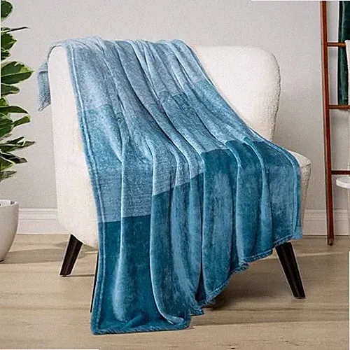 Blue Ombre Fleece Throw Blanket for Couch, 50 x 60 Inches Gradient - Sea Blue