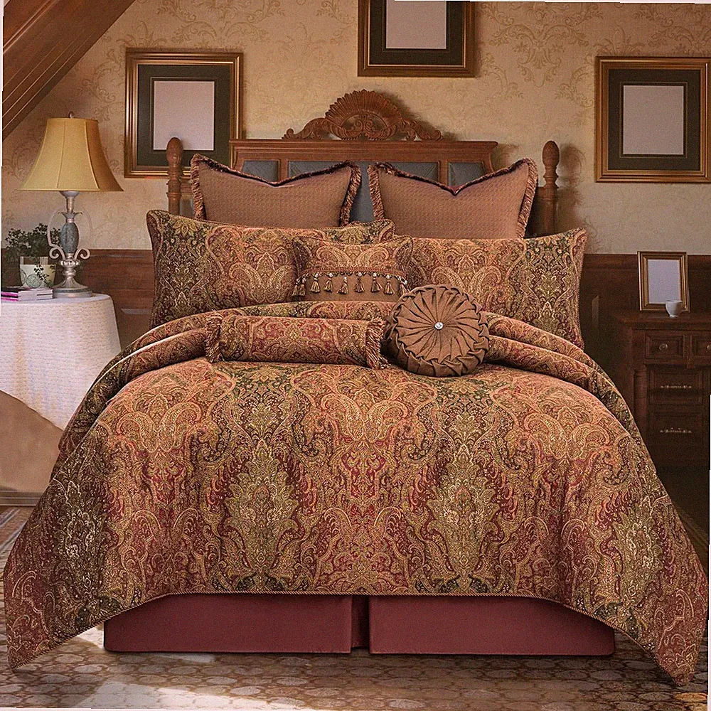 Elegant 9-Piece Vintage Jacquard Queen Comforter Set in Gradient Red Damask